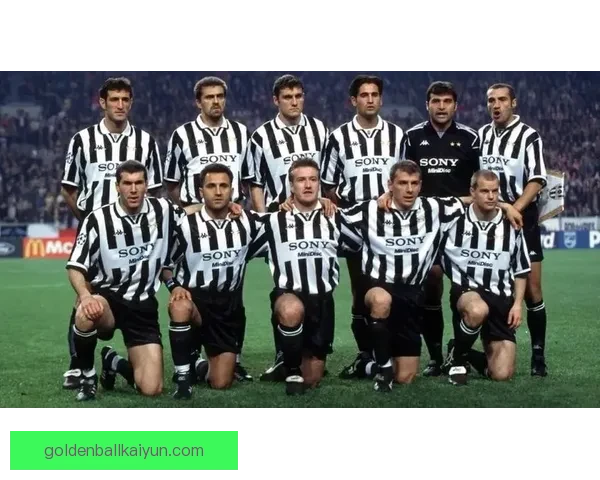 齐达内在中场组织方面展现出出色的表现，备受关注